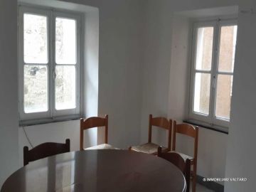 Casa dei Priori in vendita Valtaro