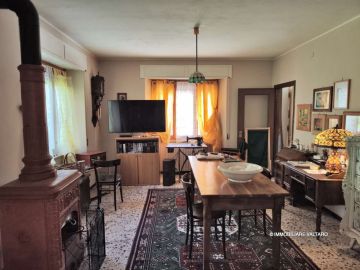 Casa del Groppetto in vendita Valtaro