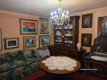 Casetta del Pellegrino in vendita Valtaro