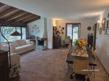 Villa dei Narcisi zu verkaufen Valtaro