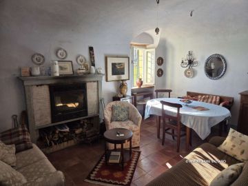 Rustico delle Viole in vendita Valtaro