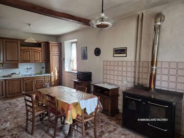 Rustico del Miele in vendita Valtaro